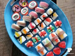 Sushi Bonbon Gateau And Co Sushi Susses Sushi Et Essen Fur Kinder