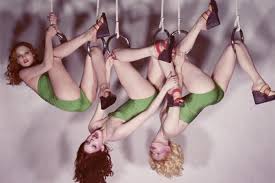 IU AI-時尚情色攝影-挑戰道德-解放裸體