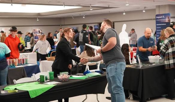 Five days, five industries, one Job Fair Marathon. Our partners at  WorkSource Lane and the Oregon Employment Department are hosting a  week-long Job Fair Marathon, October 26 to 30, connecting Lane Co