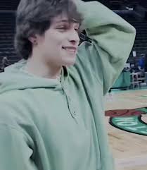 How Tall Is Chris Sturniolo 6 7