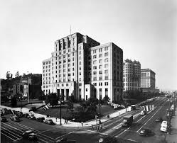 California State Office Building Corner Of First And Spring Streets Los Angeles 1940 Designed By John C Ausin California History Street Scenes Los Angeles