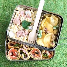 Late Lunch Wasabi Peas Chips Tuna Macaroni Salad Egg Tortilla W Salmon French Ham Bentobox Lunchbento Yum In 2020 Food Tuna Macaroni Salad Macaroni Salad