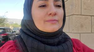 بداء برد الشتاء ..وبدأ معه الفصل الدراسي الثاني فى جامعة صنعاء..  الاربعاء..كلية اللغات..بعد انتهائي من المحاضرة..