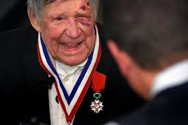A hero of two nations: A Stillwater WWII paratrooper gets France's highest  honor
