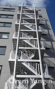 Bu yangın tarafından yutulmuş bir ev için sadece beş dakika sürebilir. Yangin Merdiveni Fiyatlari Yangin Merdiveni Plan