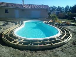 Ossature Du Tour De Piscine Elle A Ete Realise En Pin Du Nord Traite Classe 4 Par L Entreprise De Piscine Amenagement Paysager Tour De Piscine Piscine Waterair