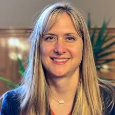 Rebecca Ayers's Instagram, Twitter & Facebook