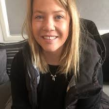 Danielle Burroughs's Instagram, Twitter & Facebook