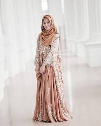 Susunan acara akad nikah tgl dan waktu : Diundang Ke Acara Akad Nikah Teman Kenakan Busana Ini Yuk Biar Penampilan Cantik Dan Sopan