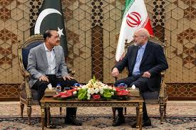 Former CIA chief attacks proposed Iran agreement