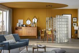 Un Salon Orange Vintage Salon Canape Peinture Salon Buffet Salle A Manger
