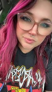 Kristy Dobbs's Instagram, Twitter & Facebook