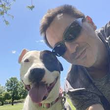 Almost done packing the last of my stuff up in Brookfield and this weather  is reminding me why I'm leaving. I can't wait to get back to AZ and the  broad in