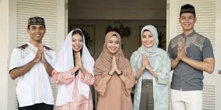 Jika teman mu salah, jangan pernah memusuhinya. 35 Kata Kata Silaturahmi Islami Dan Penuh Makna Pesan Bijak Untuk Memperkuat Persaudaraan Kapanlagi Com