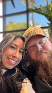 Getting closeeerrrr 🔥🔥🔥 5 MONTHS OUT! It's crunch time now! I need some  sponsors, please send help! 🤣 Thank you to my besties, my coaches, my  family, friends and clients that have