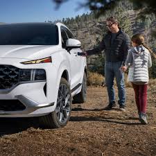The 2021 hyundai santa fe features a wider, more aggressive front grille, digital display and a panoramic sunroof. 2021 Hyundai Santa Fe Hyundaiusa Com