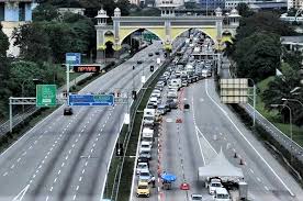 Malaysia is a federation consisting of 13 states (negeri) and 3 federal territories (wilayah persekutuan). Pdrm Many Malaysian Motorists Using Lame Excuses To Cross State Borders News Rojak Daily