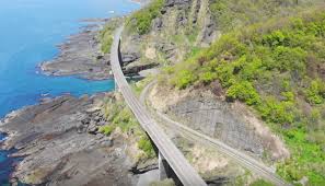 Berikut ini adalah dampak dari lokasi geografis, astronomis, dan geologis indonesia. Daftar 5 Pulau Terbesar Di Jepang