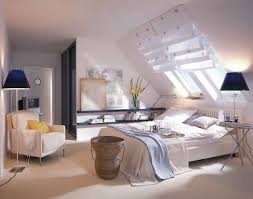 Gemutliche Schlafecke Unter Der Schrage Bild 7 Schlafzimmer Einrichten Schlafzimmer Dachschrage Wohnen