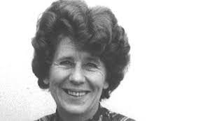 Annette Rawson's Instagram, Twitter & Facebook