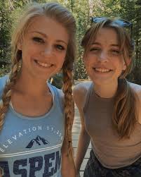 Julianne Petersen's Instagram, Twitter & Facebook