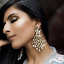 Maharani Earrings in Pearl