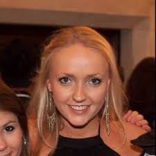 Lara Hubbard (@_Hubbard_L)