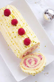 Buche De Noel Chocolat Blanc Framboises Au Thermomix Buche De Noel Chocolat Blanc Recette Dessert Noel Buche De Noel Chocolat