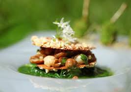 Croute De Noisette Et Fricassee De Grenouilles Aux Mousserons Arts Gastronomie
