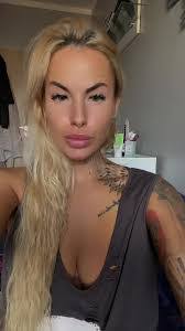 Kimberly Deloge's Instagram, Twitter & Facebook