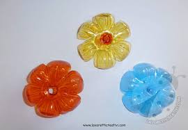 Sempre più negozianti stanno cercando sostituti delle cannucce in plastica, per ridurre l'impatto sull'ambiente: Fiori Con Bottiglie Di Plastica E Cannucce Lavoretti Creativi