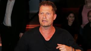 Carsten linnemann war banker, nun ist er chef der mittelstandsunion und kritisiert die grundrente. Til Schweiger Rechnet Bei Markus Lanz Ab Die Machen Das Alle Extra Welt