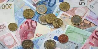 Wer aber vor reiseantritt geld bei einer deutschen bank umtauschen will, hat es nicht leicht. Sparkasse Geld Wechseln Fremdwahrung Kleingeld Scheine