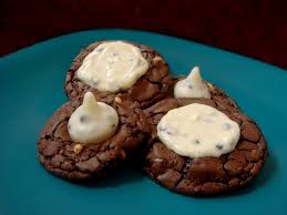 This hershey's secret kisses cookies recipe is a nice and simple christmas or valentines day treat. Hersheys Kisses No Empty Chairs