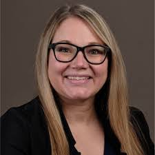 Lynnette Frey's Instagram, Twitter & Facebook