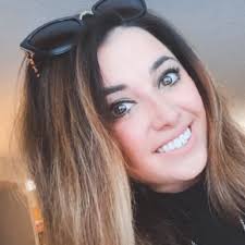 Lindsey Farley (@LindseyFarley)