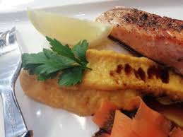 Losos v této úpravě je asi nejchutnější s bramborovou kaší, ale hodí se i brambory a šťouchaná kaše. Fantasticky Losos Na Masle Recept So Zeleninovym Pyre
