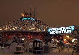 Star Wars Hypersapace Mountain Winter Mode Snow Discoveryland Disneyland Park Disneylandparis 18 Source Disney Paris Disneyland Paris Disneyland Park