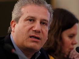 Aparece nuevo convenio a fundación: revelan traspasos millonarios a Ricardo  Rincón desde el Gobierno Regional del Biobío