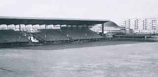 Stovky sportovních fanoušků se tedy dočkají svého vysněného stadionu, po kterém dlouhá léta toužili. Domovy Slavie Historie Klub Sk Slavia Praha