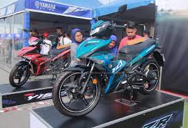 Yamaha r15 redbull black 2019 r25 tiptop offer. Hlym Sasar Jual 9 000 Yamaha Y15zr V2 Sebulan