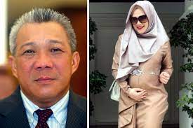 Nampaknya, bertambah besar keluarga datin seri zizie ezette selepas ini. Zizie Ezette Hamil Anak Kembar Berita Gaya Hidup Beritaharian Sg