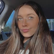 Melissa Tebo's Instagram, Twitter & Facebook