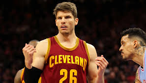 Kyle elliot korver (born march 17, 1981) is an american professional basketball player for the milwaukee bucks of the national basketball association (nba). Kyle Korver Shares Favorite Allen Iverson Story