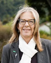 Celia Wade's Instagram, Twitter & Facebook