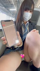 JK盗撮日記61 青チェック真面目系ロリJKを電車ボックス席で盗撮【※25分越えのフル尺・生徒手帳を人質にスマホでパンチラ指示】 -  devil999.com - 盗撮・のぞき