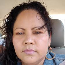 🚨 Tensión en Pico Rivera Habitantes confrontan a agentes de ICE durante  una operación migratoria en el estacionamiento de un Walmart. 📍 El momento  quedó grabado en video y ha generado indignación