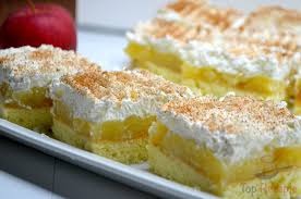 Purer Genuss Apfelschnitten Mit Sahne Quark Creme Top Rezepte De Rezept In 2020 Kuchen Und Torten Rezepte Kuchen Rezepte Einfach Kuchen Und Torten