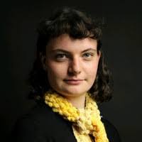 Laura Chatelain's Instagram, Twitter & Facebook