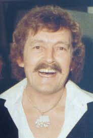 Andre Moss's Instagram, Twitter & Facebook